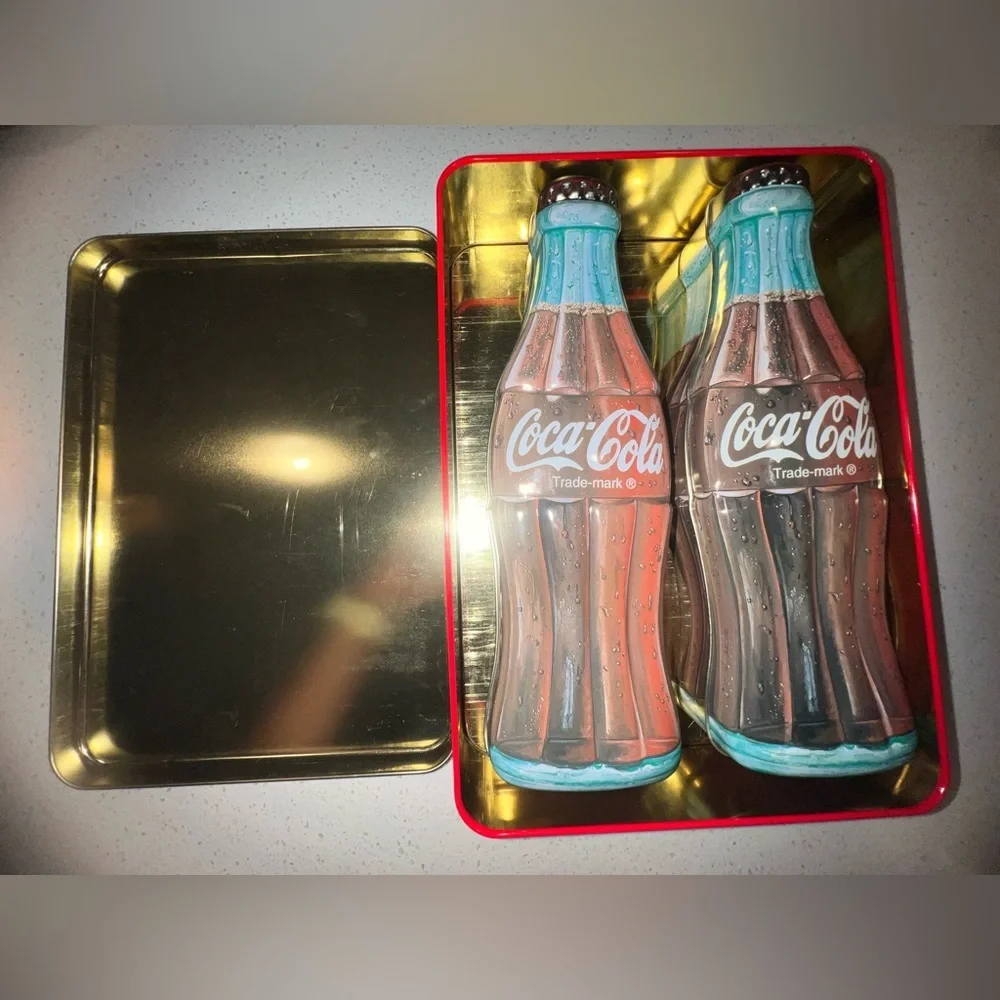 ✨Personalized🎄COCA-COLA Tin Gift Box + 3 Bottle Shaped Tin Boxes full of Beauty - Picture 7 of 11